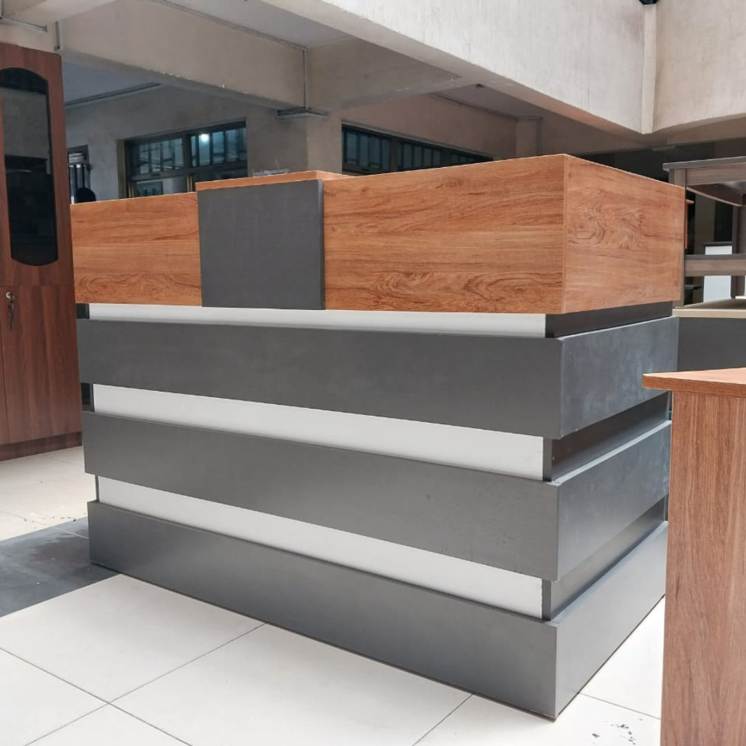Office-furniture-supplier-in-Kenya-2023-08-24T143037.880.webp 1800mm Office Reception Table - Image 1