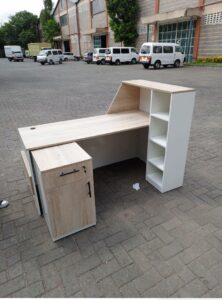 1.6m Reception Desk - Image 4
